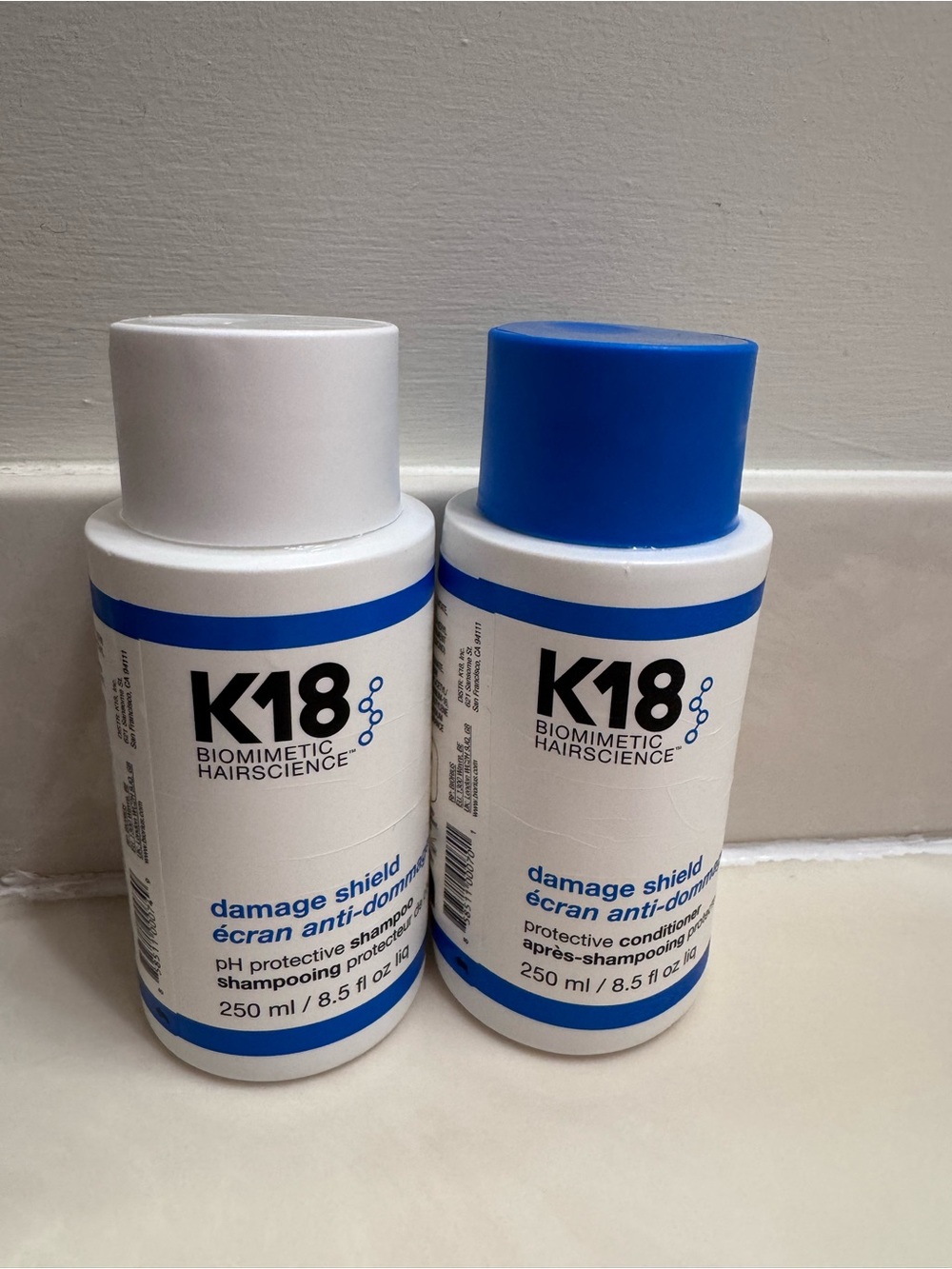 K18 Damage Shield Protective Shampoo & Conditioner - White and Blue